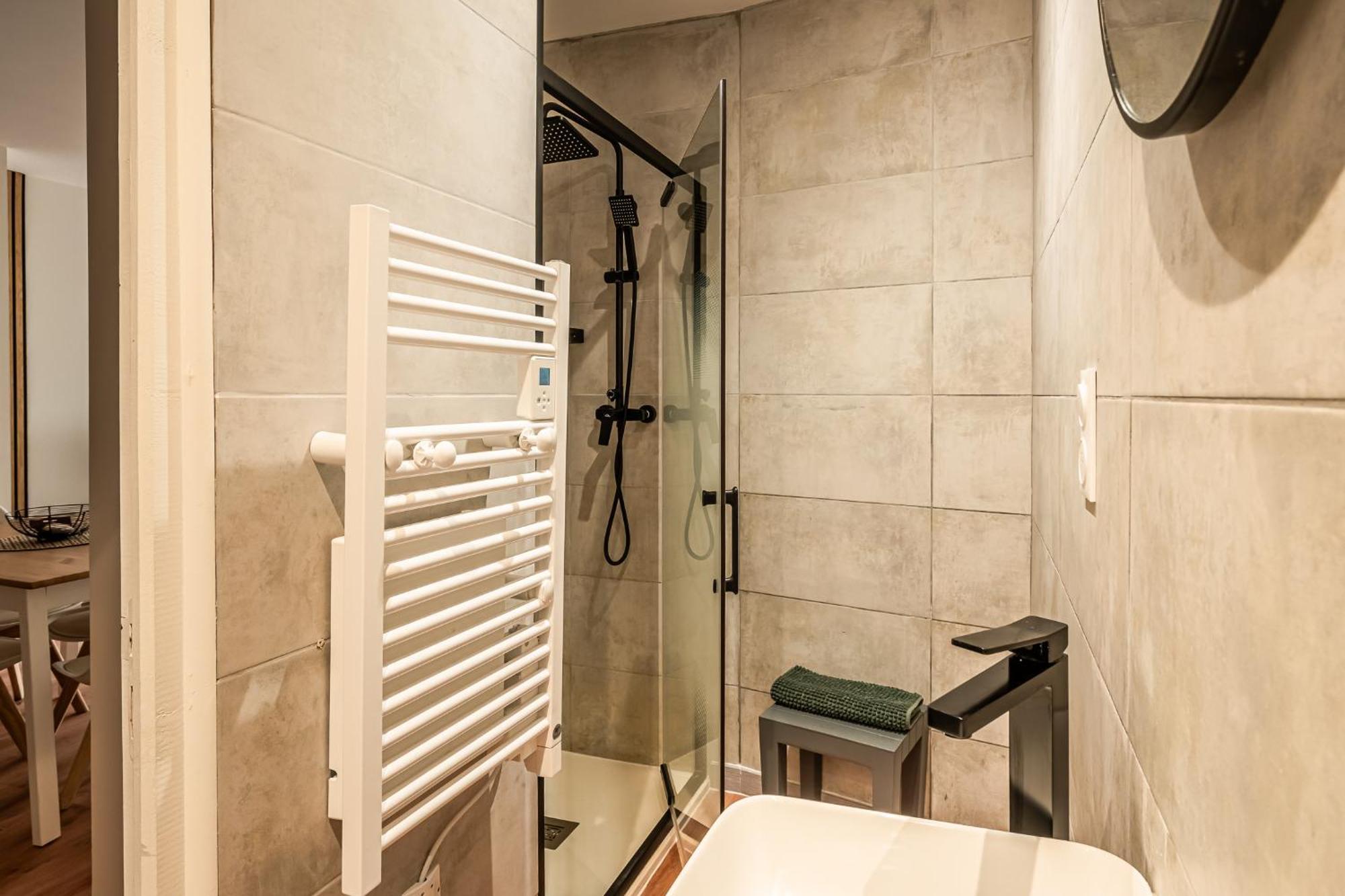 Chaleureux Appartement, Centre Ville Narbonne Bagian luar foto